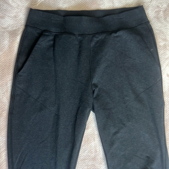 ivivva grey sweatpants sz 14 EUC pockets elastic cuffs - Picture 2 of 8